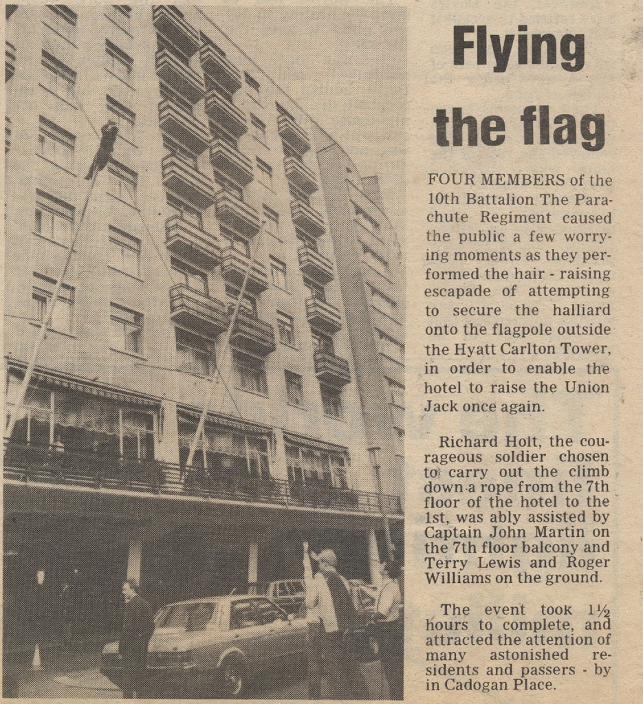 19820806 PARAS CARLTON RESCUE WPN CN.jpg